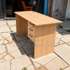 Modern Wooden Office Desk na Droo 3 Zinazofungwa