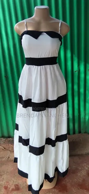 Mavazi ya Christian Dior Mtindo wa Kimapenzi - Mpya Kabisa