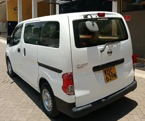 Nissan NV200 2014