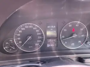 Mercedes-Benz C180 2008 Silver