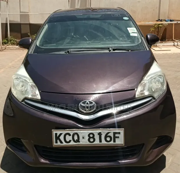 Toyota Ractis 2012 Maroon - 1