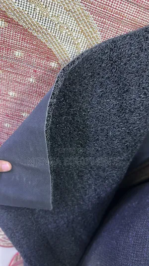 Spaghetti Carpet - Artificial Grass