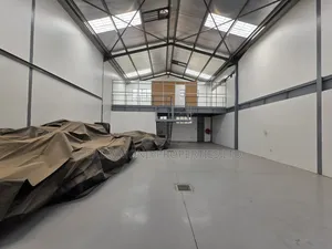 Ghala/Godown 2,400 SQFT kwa Upangishaji - Eastern Bypass