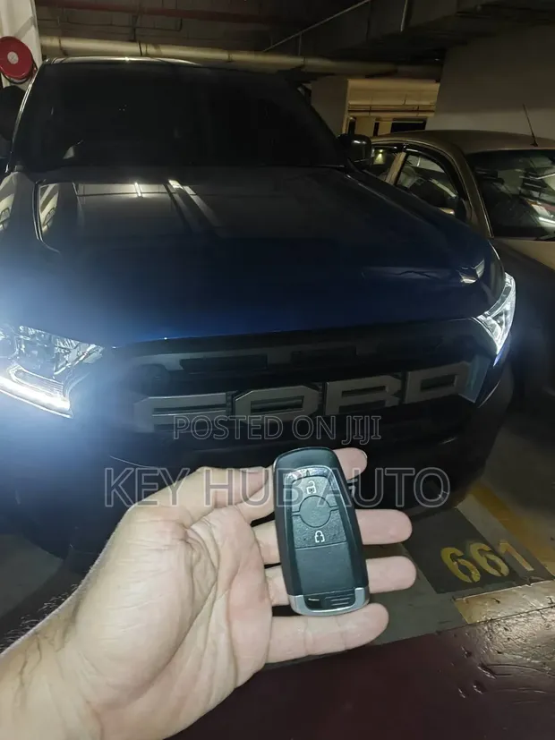 Ufunguo wa Ford Explorer Tayari kwa Kuigwa - 1