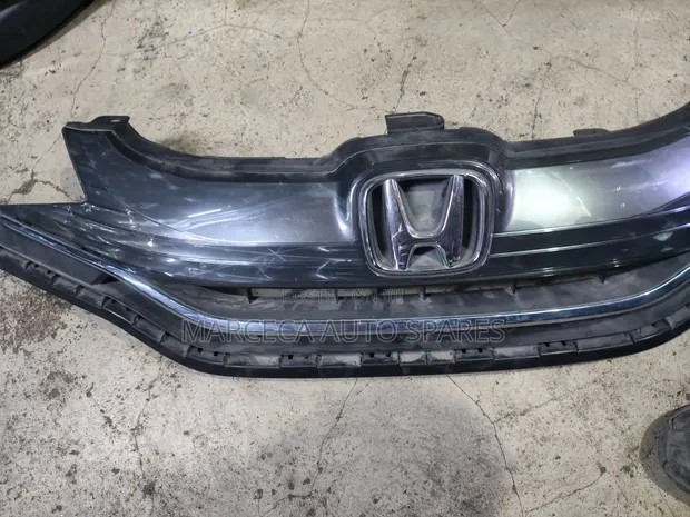 Honda Fit 2015 Grille - 1