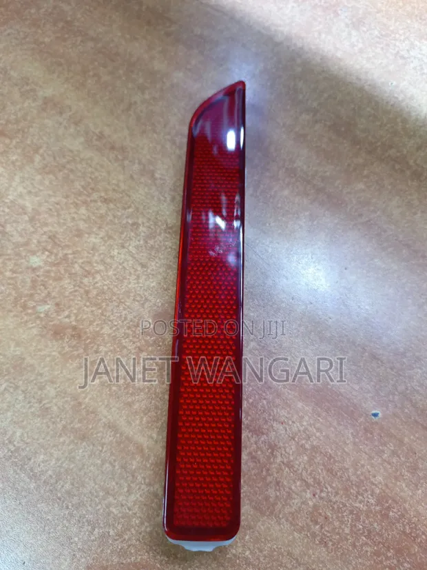 Nissan Serena C28 New Model Reflector - 1