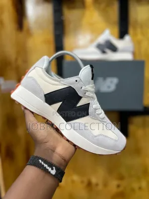 New Balance 327 Leather Sneakers