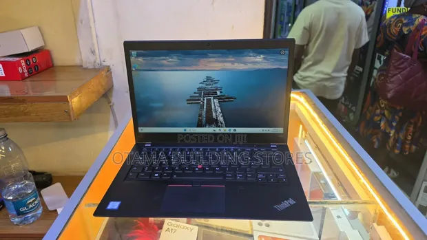 Laptopi ya Lenovo ThinkPad T480s - Core i5, 8GB RAM, 256GB SSD - 1