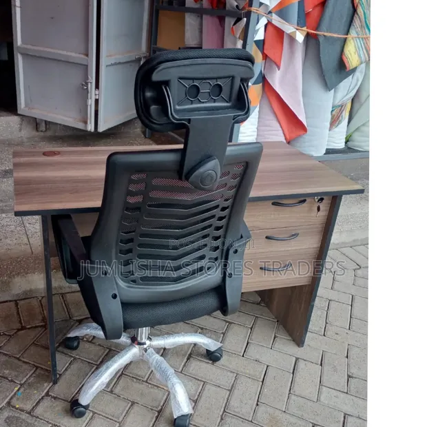 Executive 1M Office Desk with Chair (No Headrest) - 1