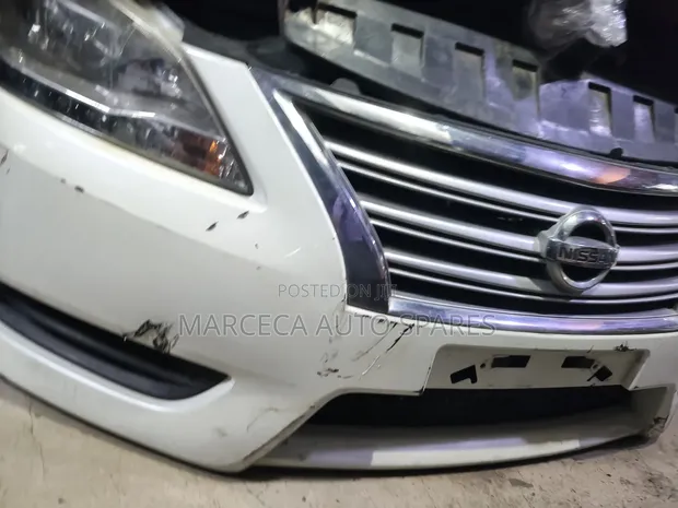 Nissan Sentra TB17 Non-Xenon Nosecut - 1