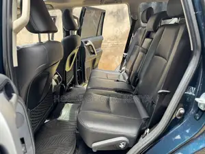 Toyota Land Cruiser Prado 2018 Blue
