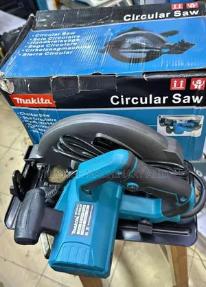 Brand New Makita 9" Circular Saw