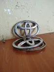Toyota Land Cruiser 70 Series Grill Emblem - 1
