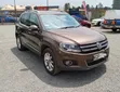 Volkswagen Tiguan 2014 Brown - 2
