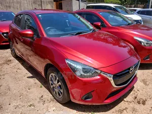 Mazda Demio 2019 Nyekundu