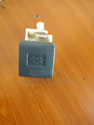 Toyota Land Cruiser 79 Series Bonnet Cable Handle