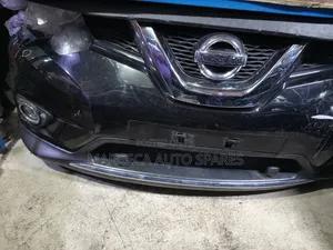 Nissan X-Trail NT32 Xenon Nosecut (Used)