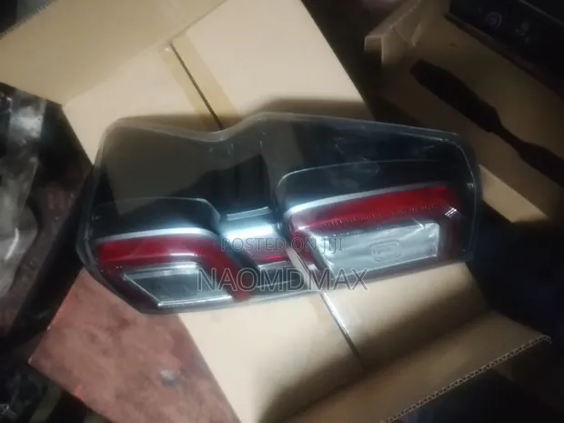 Mwanga wa Nyuma wa Isuzu D-MAX (2024) - 1