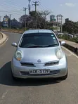 Nissan March 2009 Nyeupe - 3
