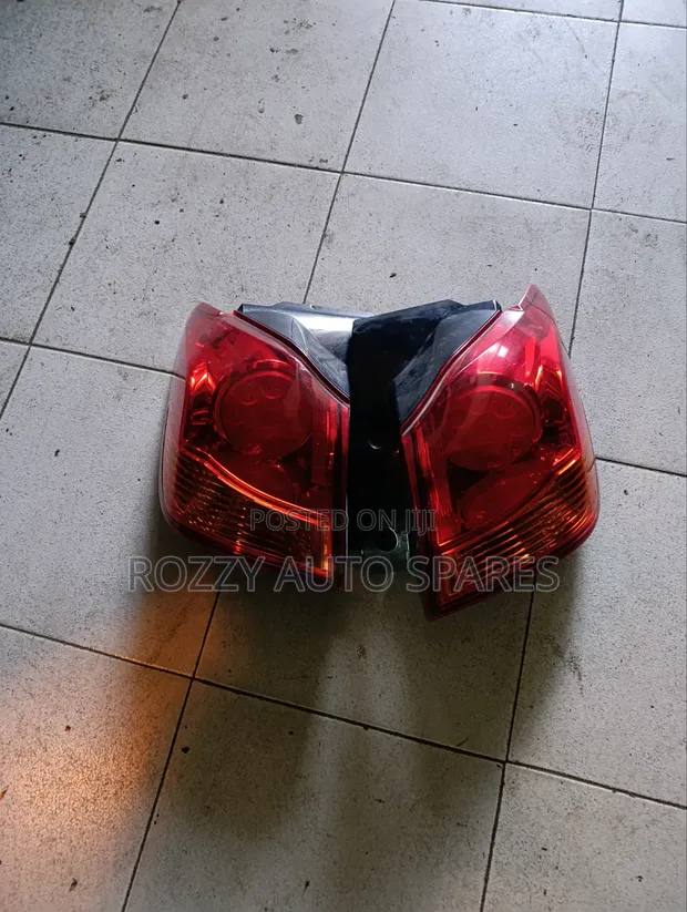 Mitsubishi RVR 2010 Taillight - 1