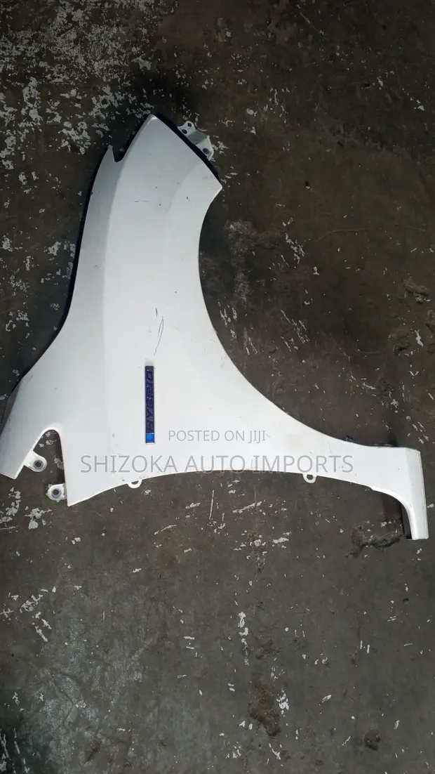 Honda Grace Fender / Wing RHS - 1