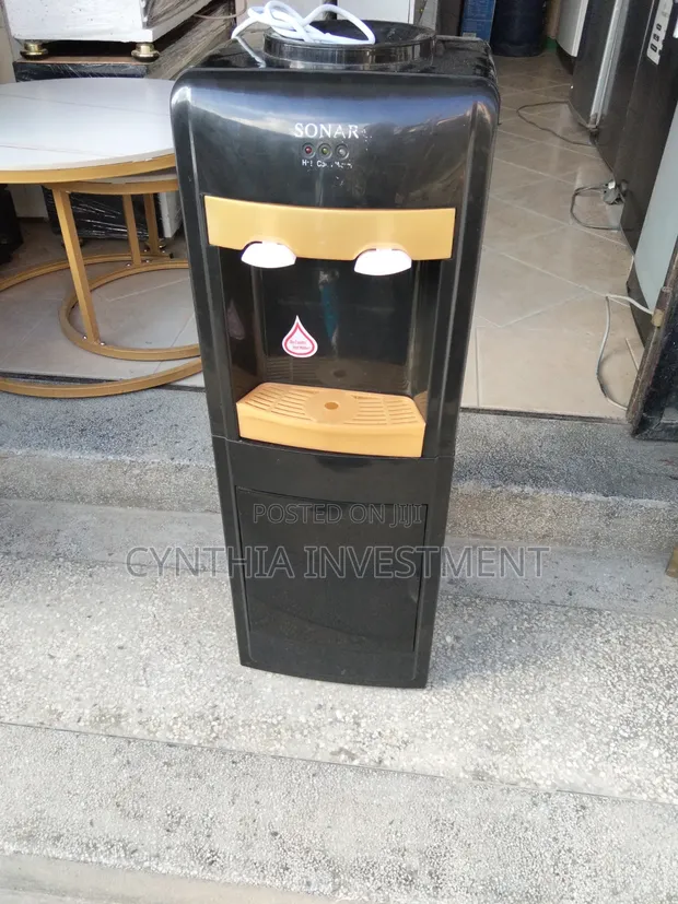 Dispenser ya Maji ya Moto na Baridi - 1