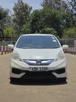 Honda Fit Shuttle Hybrid 2015 White - 1