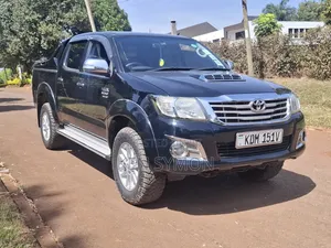 Toyota Hilux 3.0 D-4D 4x4 Double Cab 2014