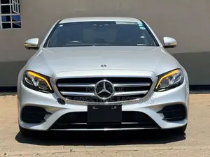 Mercedes-Benz E200 2019 Nyeupe