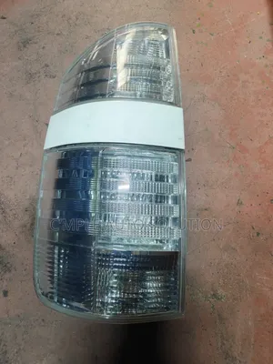 Toyota Voxy 2005 Taillight