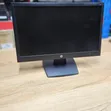 HP V194 18.5" HD Monitor (Refurbished) - 2
