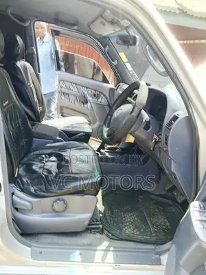 Toyota Land Cruiser Prado 3.0 D-4D 2003 Nyeupe