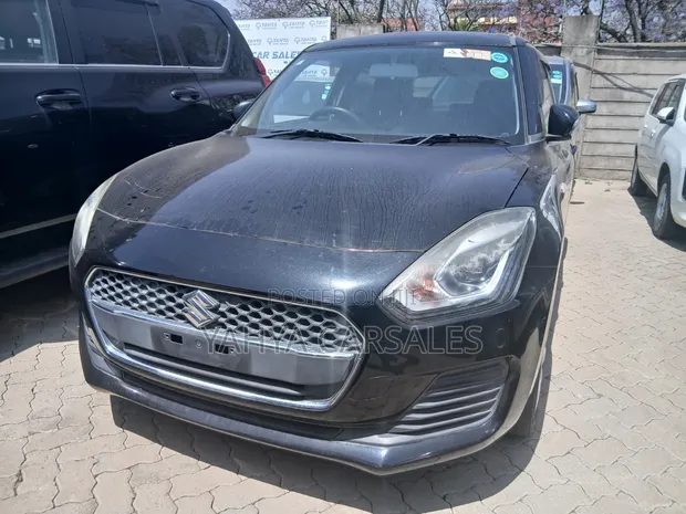 Suzuki Swift 2019 Nyeusi - 1