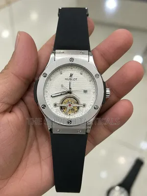 Saa ya Hublot Chronograph Quartz (Haiwashi)