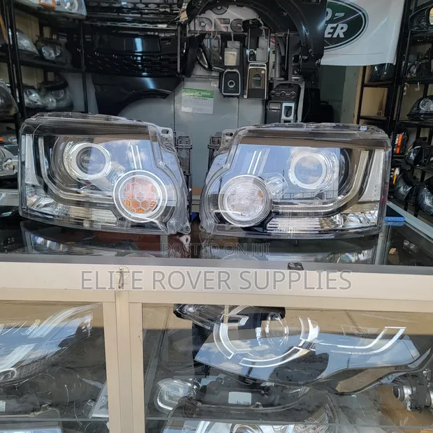 Land Rover Discovery 4 15-Pin Headlight (Ex-UK) - 1