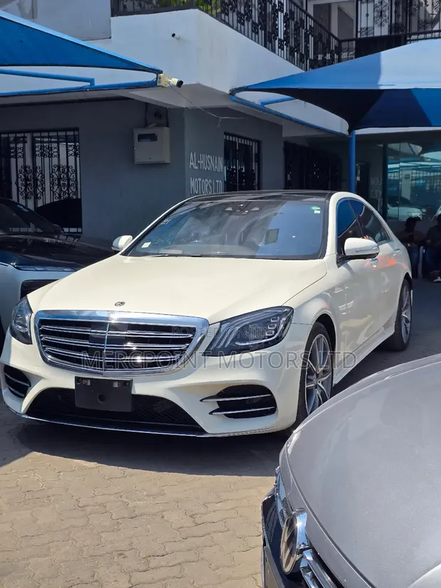 Mercedes-Benz S-Class 2019 Nyeusi - 1