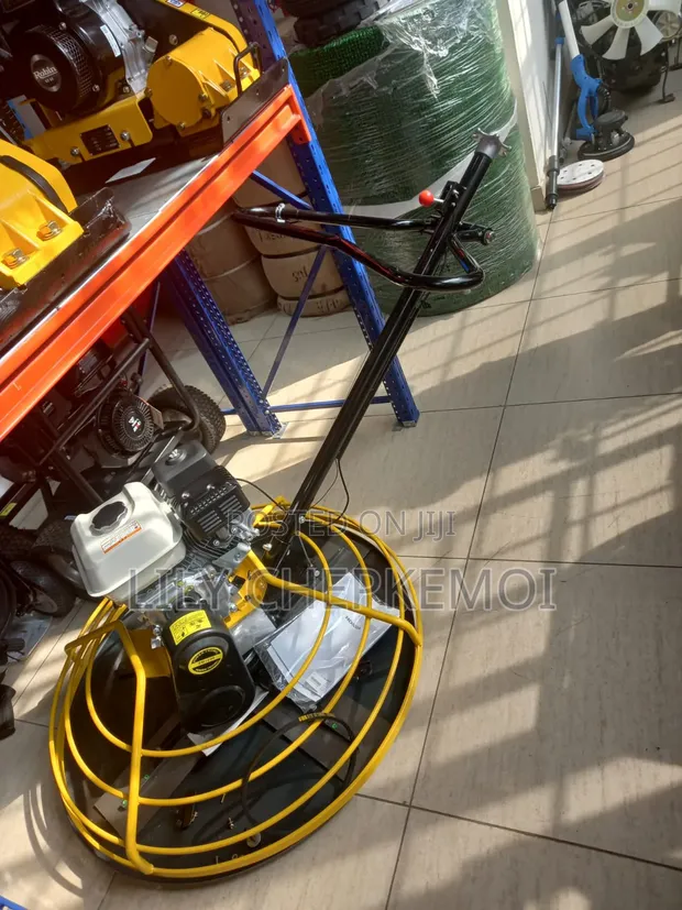 Honda Power Trowel - 1