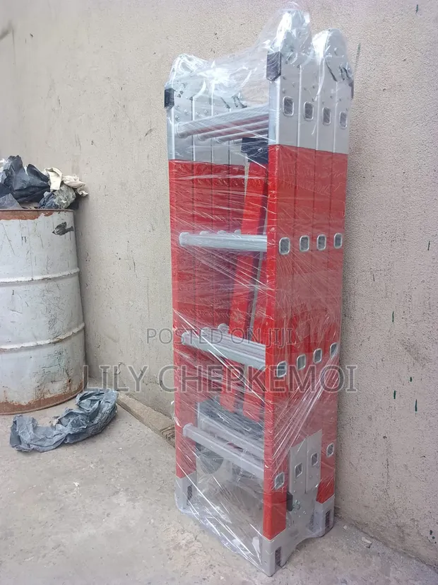 Titan Fiberglass Ladder 4x3 - 1