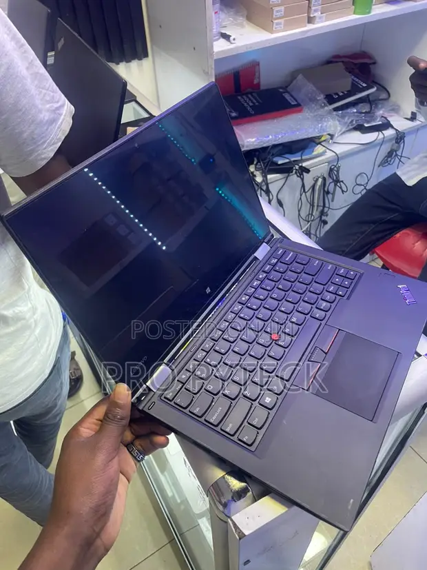 Lenovo ThinkPad X260 Core i5 8GB RAM 256GB SSD Touchscreen - 1