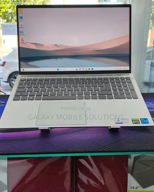Laptop Dell Vostro 7510: Core i7, 16GB RAM, 512GB SSD, RTX 3050Ti