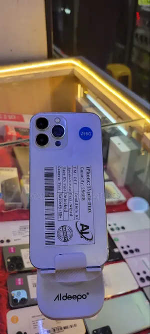 Apple iPhone 13 Pro Max 256GB Nyeupe (Ex-UK)