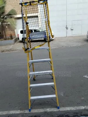 Titan 6-Step FRP Podium Ladder