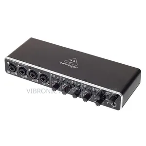 Behringer U-Phoria UMC404HD Audio Interface