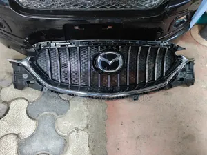 Grille ya Modelista ya Mazda CX-5 2018
