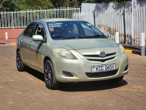Toyota Belta 2008 Blue