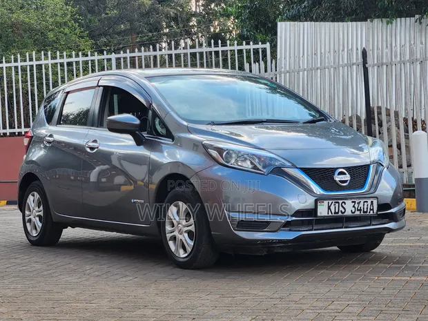 Nissan Note 1.2 Hybrid 2017 Gray - 1