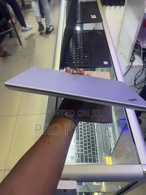 Lenovo ThinkPad Yoga 370 8GB i5 256GB SSD Touchscreen