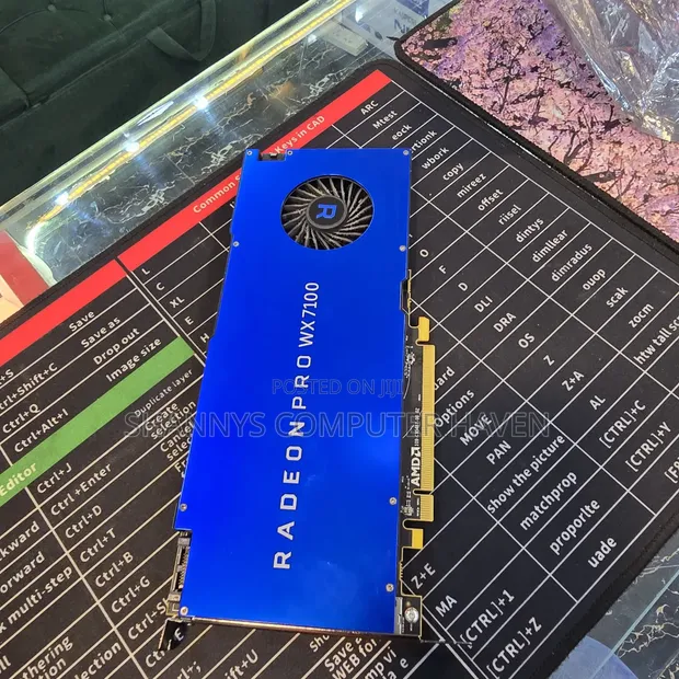 AMD Radeon Pro WX 7100 8GB GDDR5 Workstation Graphics Card - 1
