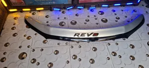 Bonnet Mate kwa Toyota Hilux Revo 2019+