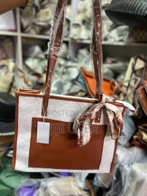 Partitioned Tote Bags